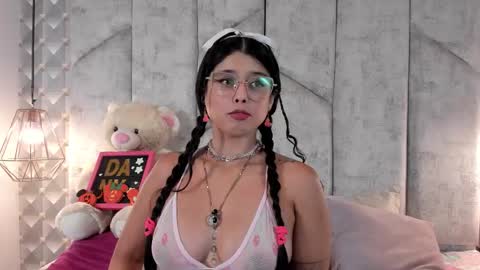 DaniiBelluci  online show from October 15, 3:53 am