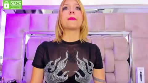 DANIELA online show from April 25, 2:03 pm