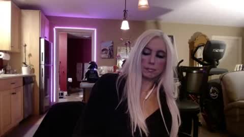DanikaWhite69 online show from April 26, 1:42 pm