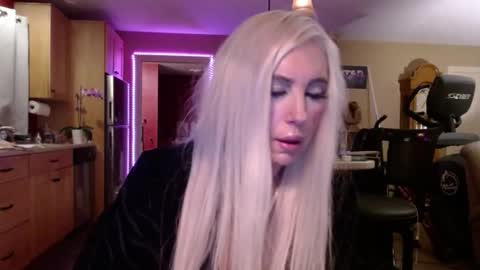 DanikaWhite69 online show from September 19, 8:35 am