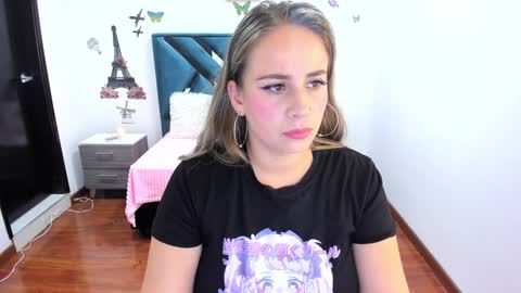 Snapshot of danna_martinezz chatting on January 9, 3:26 am Danna martinezz online show from January 9, 3:26 am