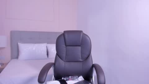 Snapshot of danna_palmeth chatting on September 19, 7:46 pm danna_palmeth online show from September 19, 7:46 pm