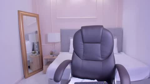 Snapshot of danna_palmeth chatting on September 24, 7:46 pm danna_palmeth online show from September 24, 7:46 pm