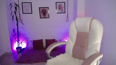 Danna online show from April 24, 11:51 pm