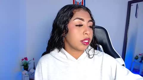 Snapshot of danna_schmidt23 chatting on March 8, 9:35 am Danna online show from March 8, 9:35 am