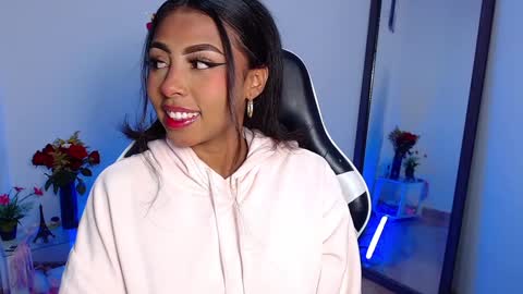 Snapshot of danna_schmidt23 chatting on January 24, 7:41 am Danna online show from January 24, 7:41 am