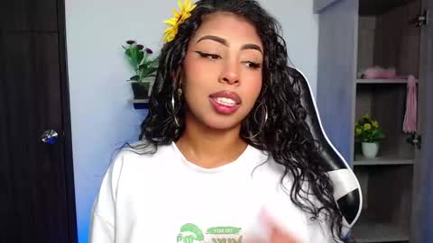 Snapshot of danna_schmidt23 chatting on October 21, 2:04 am Danna online show from October 21, 2:04 am
