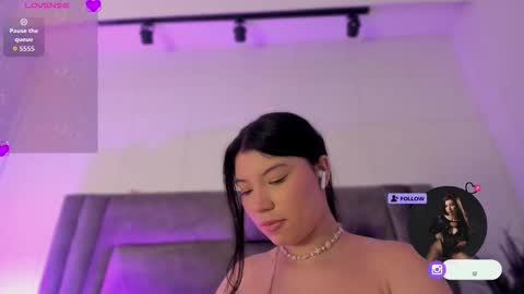 Danna online show from January 8, 7:29 pm