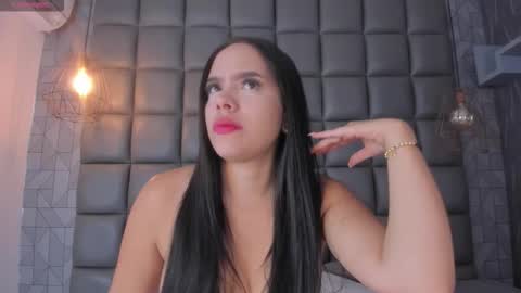 Danna online show from March 24, 1:27 pm