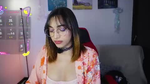    online show from June 22, 7:33 pm