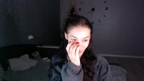 Daphne Darkthorn online show from December 17, 4:16 am