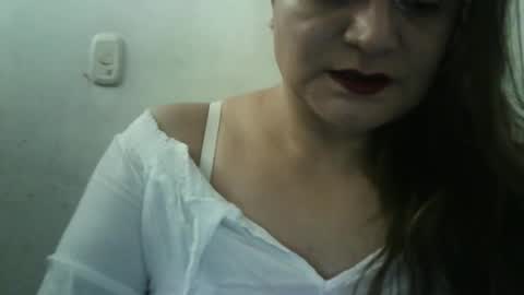 dapnne online show from April 30, 3:28 pm