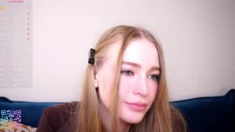 Rina online show from April 27, 3:09 pm