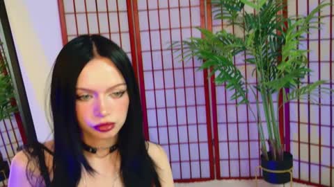 Diva online show from February 3, 9:29 pm