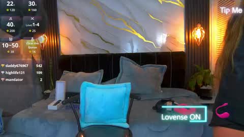 dark_dominika online show from April 22, 8:17 pm