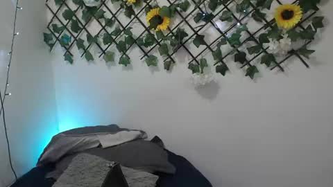dark_flama online show from July 2, 6:41 am