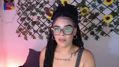 dark_flama online show from July 25, 1:56 am