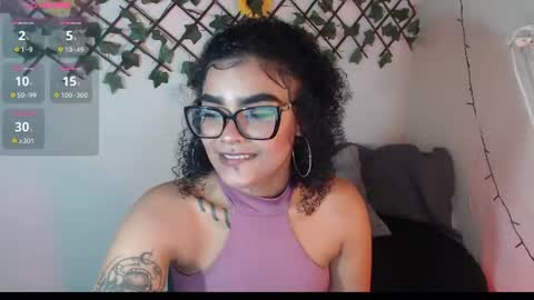 dark_flama online show from June 18, 12:34 am