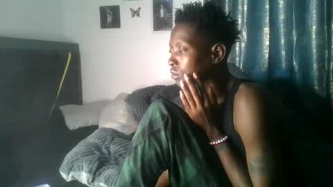 dark_mellanin online show from June 17, 11:55 am