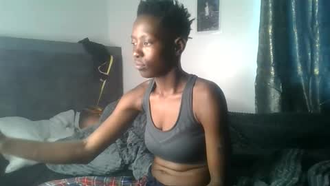 dark_mellanin online show from June 7, 8:21 am
