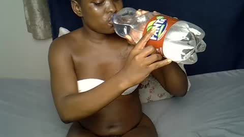 dark_petite_ online show from July 28, 5:38 am