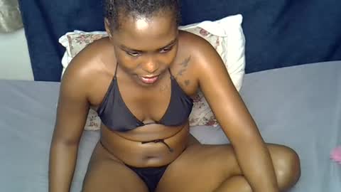 dark_petite_ online show from July 28, 9:03 pm