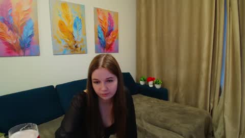 Evelin online show from July 6, 6:10 pm