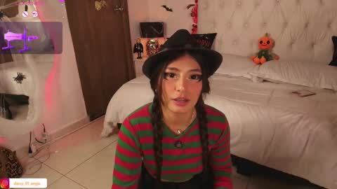 Snapshot of darkangelx_ chatting on October 9, 12:59 am Angel Darcy online show from October 9, 12:59 am