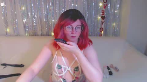 Kelly online show from February 17, 4:50 pm