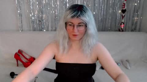 Kelly online show from October 5, 7:13 am