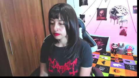 Hi Im Yuri  independent modelhelp me get my 111 hands upuwu online show from November 29, 8:13 pm