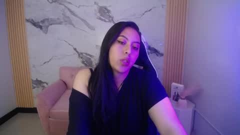 darknyx ch1 online show from November 10, 11:44 pm