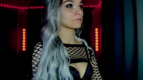 roseredgoddess online show from June 13, 1:25 am