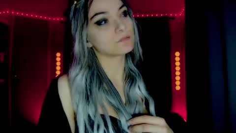 roseredgoddess online show from April 25, 3:42 am