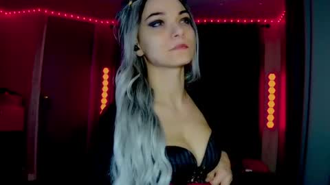 roseredgoddess online show from June 12, 1:13 am