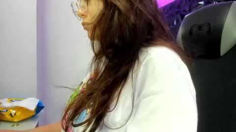 Darling online show from April 27, 1:30 pm