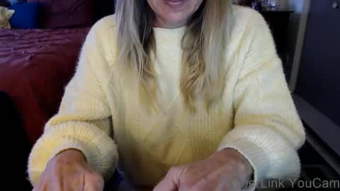 Snapshot of darlingd77 chatting on October 23, 12:55 pm DarlingD online show from October 23, 12:55 pm
