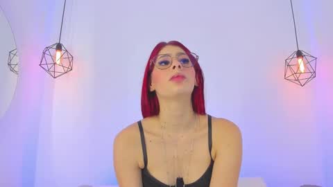 Snapshot of dasha_b chatting on March 6, 8:59 pm Dasha online show from March 6, 8:59 pm