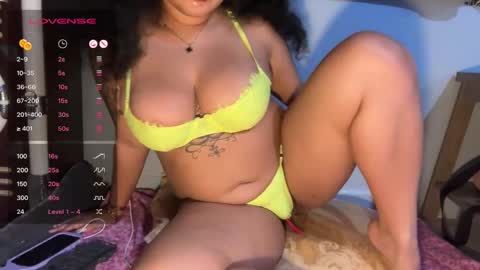 Snapshot of dayqueen1 chatting on September 29, 7:30 pm dayqueen1 online show from September 29, 7:30 pm