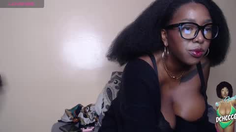 Duchess Coco - Coco Puffs online show from January 21, 1:39 am