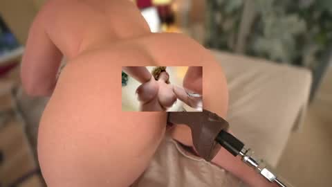 DEAF Zoe and NaughtiestGal Misty online show from April 23, 6:54 pm