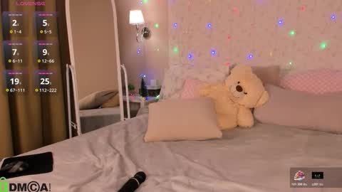 Jennifer online show from December 20, 11:42 pm