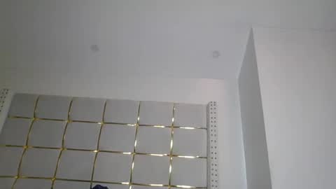 debbie online show from March 10, 2:15 am