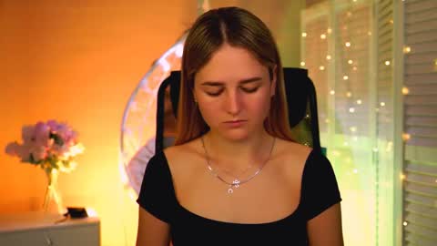 Debora online show from April 26, 3:15 am