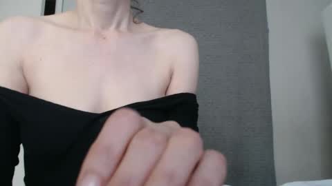 Snapshot of deessedivine chatting on September 20, 3:43 pm KamiDevi online show from September 20, 3:43 pm