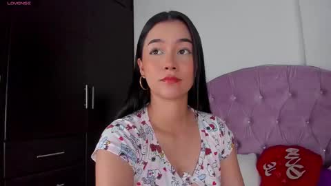 Snapshot of deisy_smith_ chatting on February 9, 11:04 am Deisy online show from February 9, 11:04 am
