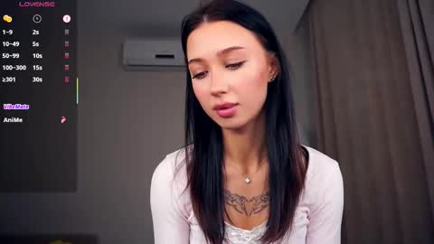 Hello everyone Im Tessa Make yourself comfortable. Were going to have fun together  online show from October 21, 7:23 am