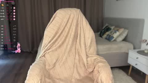 Dia online show from November 23, 11:28 pm