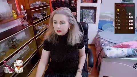 Delicacat online show from November 13, 10:53 pm