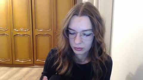 Aurora online show from November 14, 6:46 am